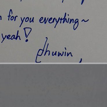 i love phuwin doing his artist logo 🥺

SENDLOVE PHUWIN RISERCON
#RISERCONCERTD2 #phuwintang