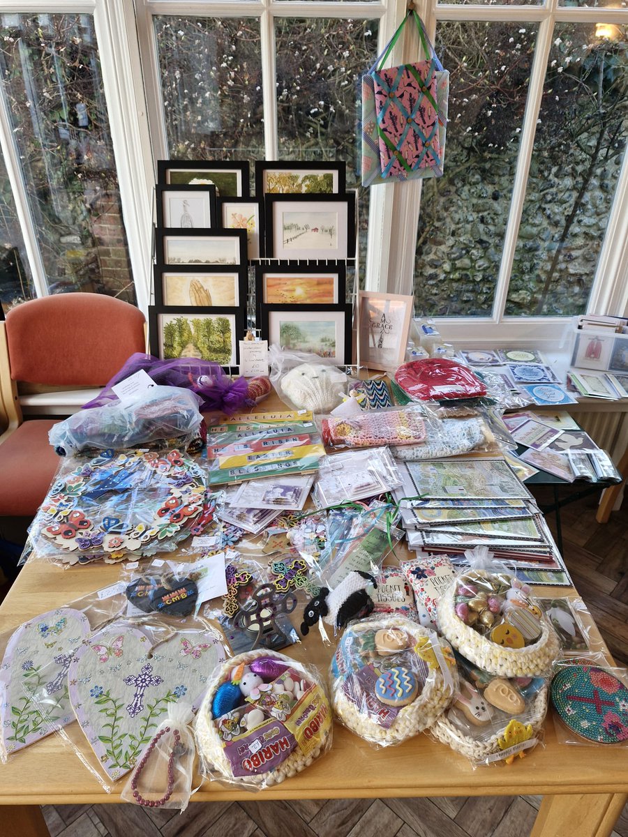 ssmwalsingham's tweet image. Open afternoon at the Priory during the Partnership weekend @ShrineBowl. We raised £100 for the King's Lynn Night Shelter on our craft stall. #NunsOfTwitter #simplylife #choice4god