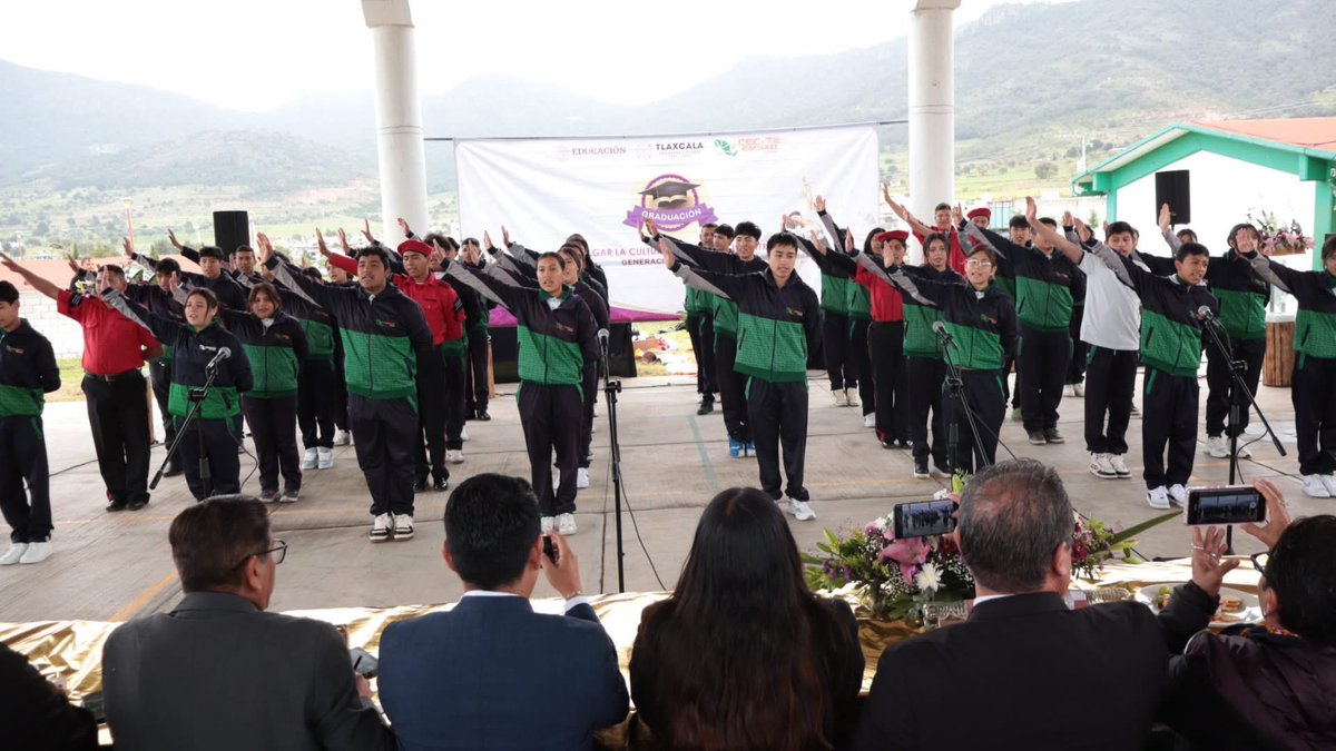 Para garantizar una educación de calidad, deben atenderse las necesidades del magisterio y la infraestructura de los centros educativos.
#CompromisosIncumplidosDelCecyteTlax 
#ExigimosSoluciónAlMagisterio
<a href="/CecyteTlaxcala/">CECyTE Tlaxcala</a>
<a href="/GobTlaxcala/">Gobierno de Tlaxcala</a>