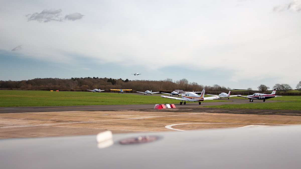 Wolverhampton Halfpenny Green Airport tweet media