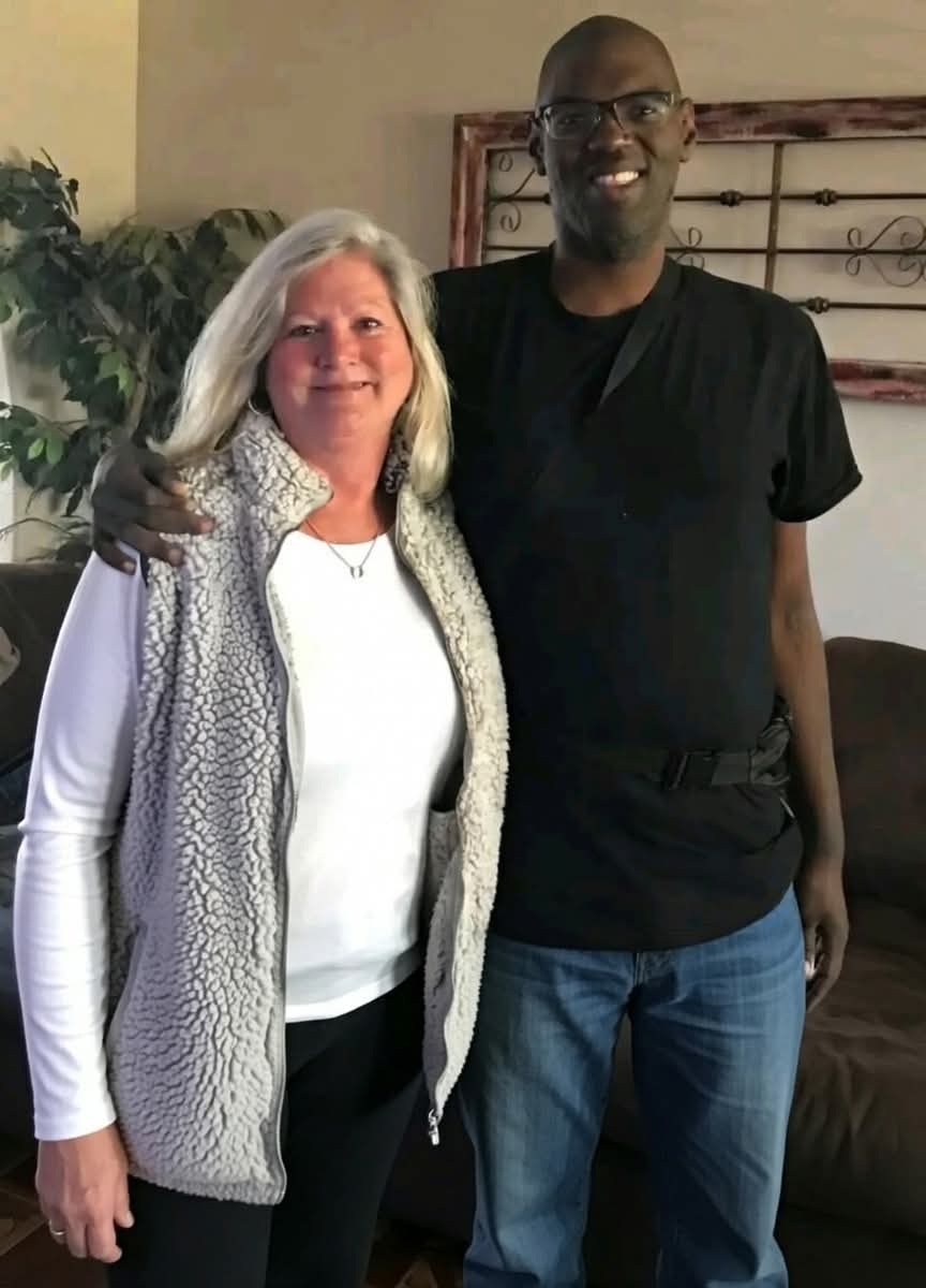 He was dying — not because there wasn't a heart for him, but because there was no one who loved him.
Jonathan Pinkard was 26 years old when he collapsed at work and was rushed to the hospital. Doctors in Georgia told him the devastating truth: his heart was failing. Without a