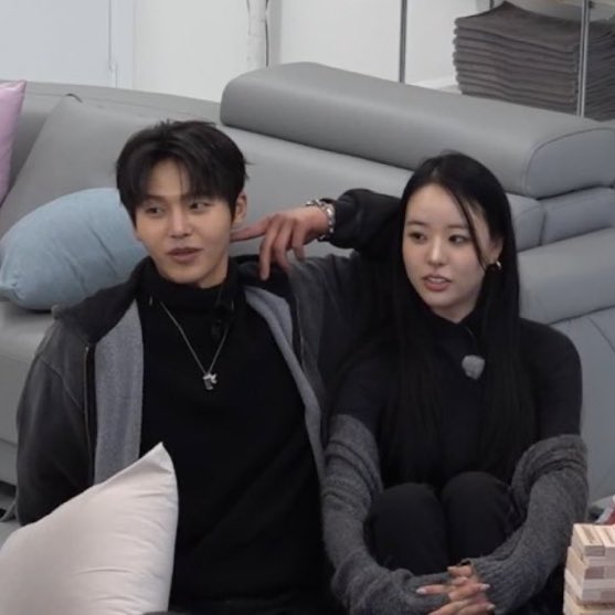 ซูบินบอกว่าพยายามใช้แอปติดตามตำแหน่งฮีซอนแล้ว แต่ใช้ไม่ได้เพราะข้ามมหาสมุทรแปซิฟิก 55555 🤣🤣🤣🤣🤣🤣

ขอล้องงงงง