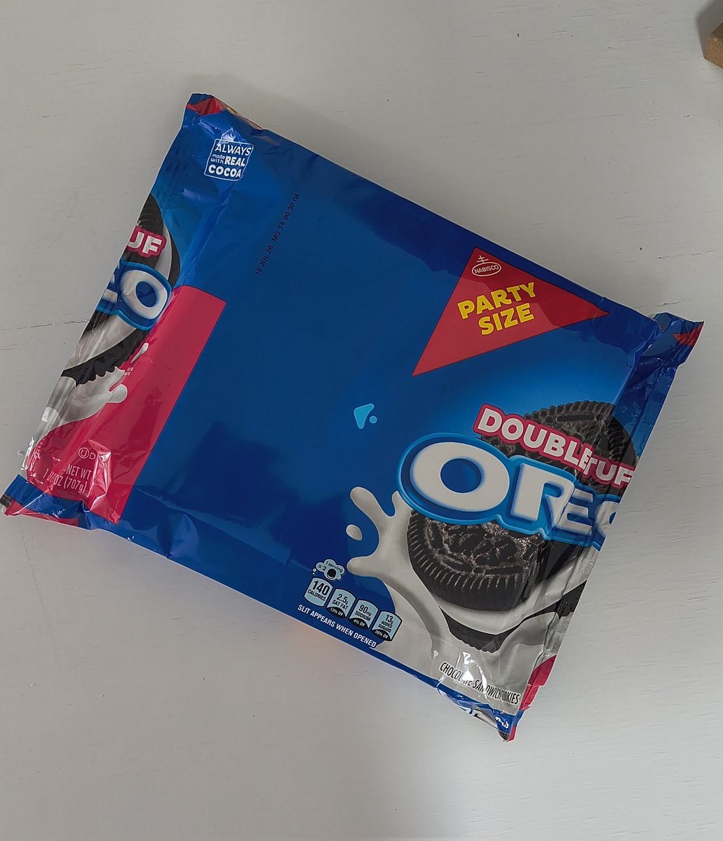 ...I don't always buy <a href="/nabisco/">NABISCO</a> Oreos, but when I do it's because I just can't pass up a factory packaging defect. :)
#oreocookies
🥛 🍪
