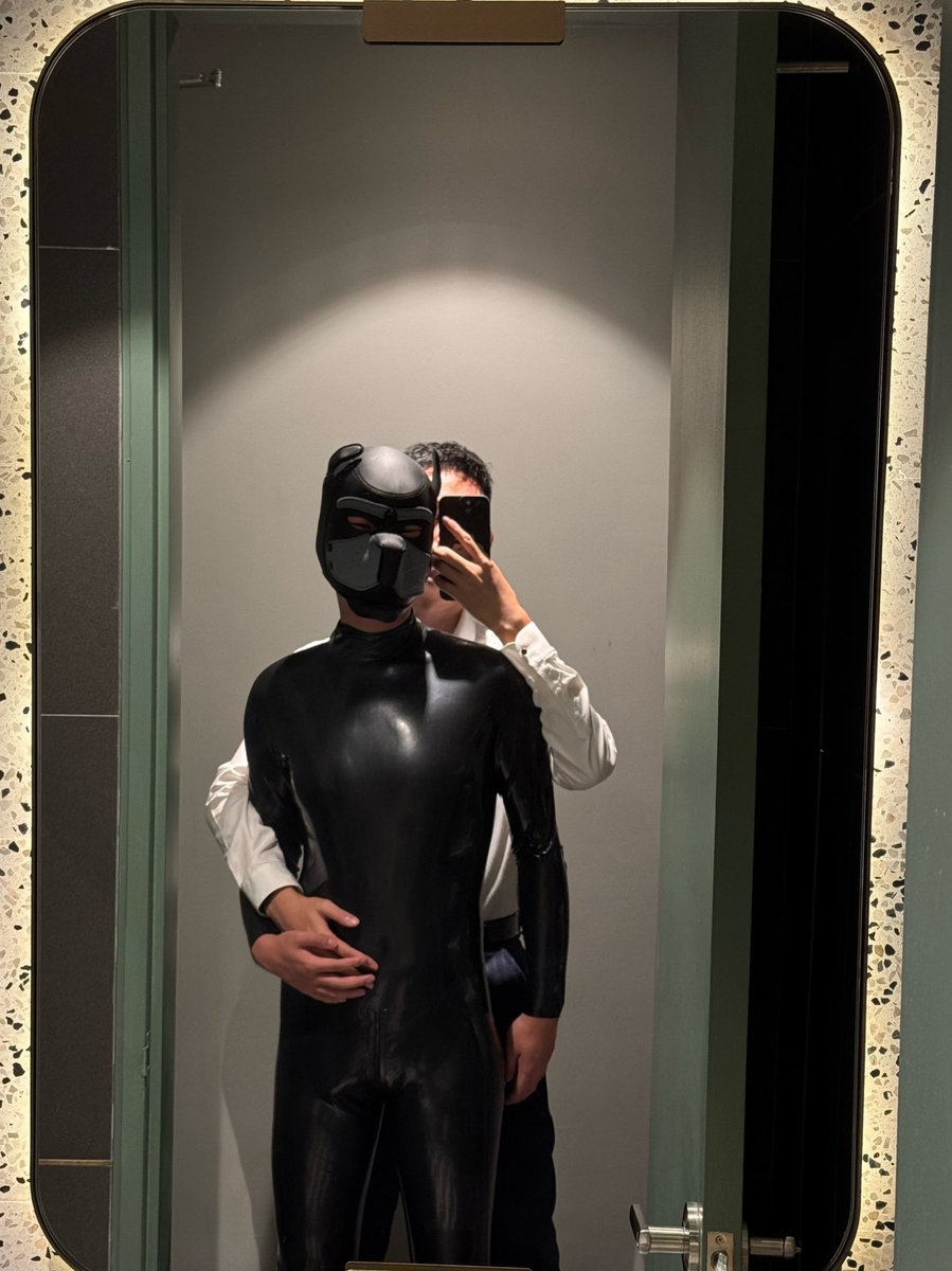 Zanuck02's tweet photo. 喜欢当狗🥵 https://t.co/btUoC0AV77