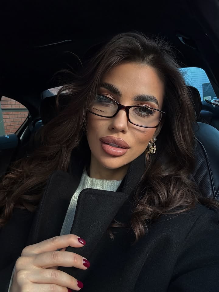 cynthia_1268's tweet image. "Gracefully greeting the day 💕📷
#AfternoonGlow"   
#MagalyTVLaFirme"