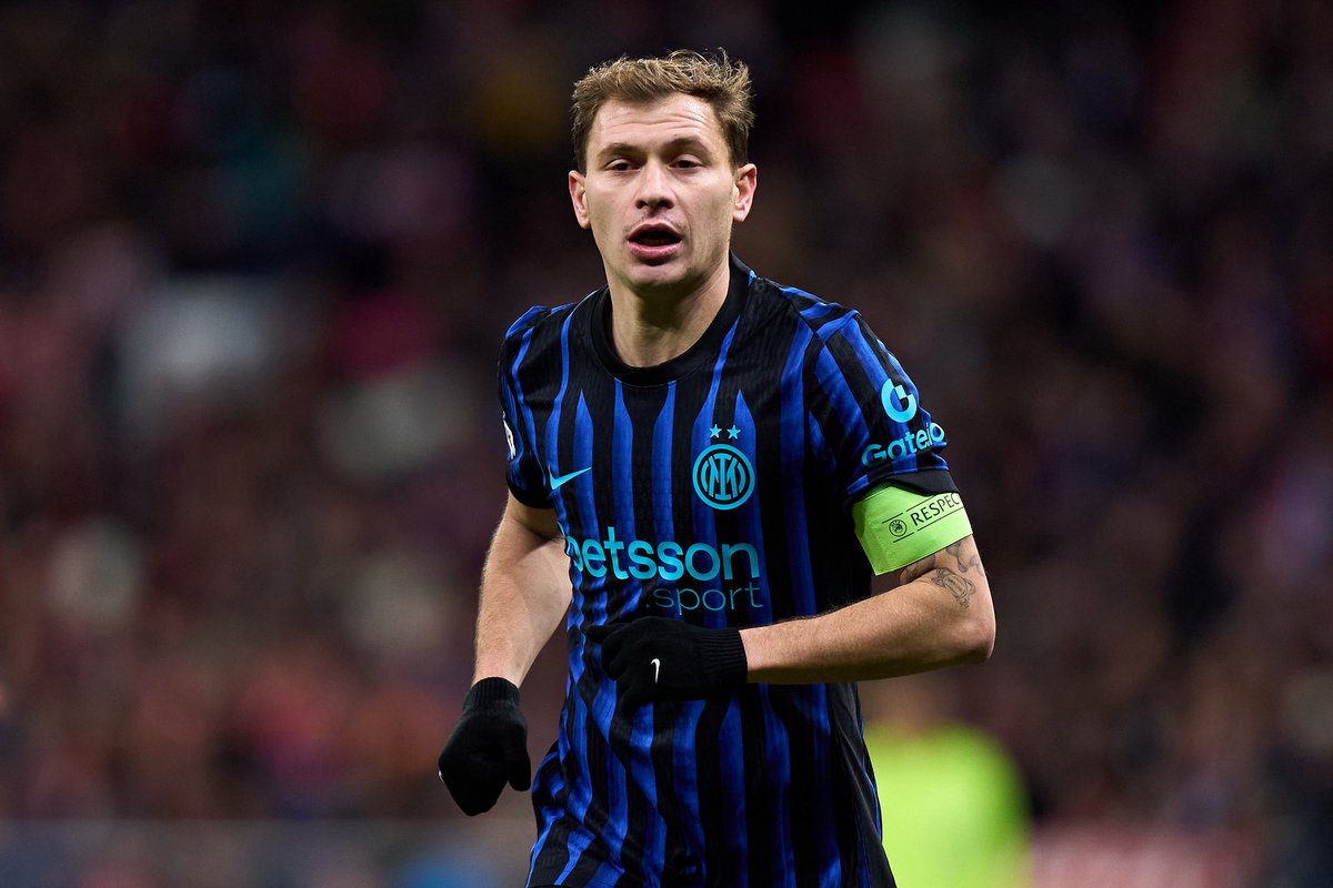 GuarroPas's tweet photo. Inter, Barella torna tra i titolari.  

Sommer; Bisseck, Akanji, Bastoni; Luis Henrique, Barella, Zielinski, Sucic, Dimarco; Thuram, Lautaro. https://t.co/AP1nrd7Bwy