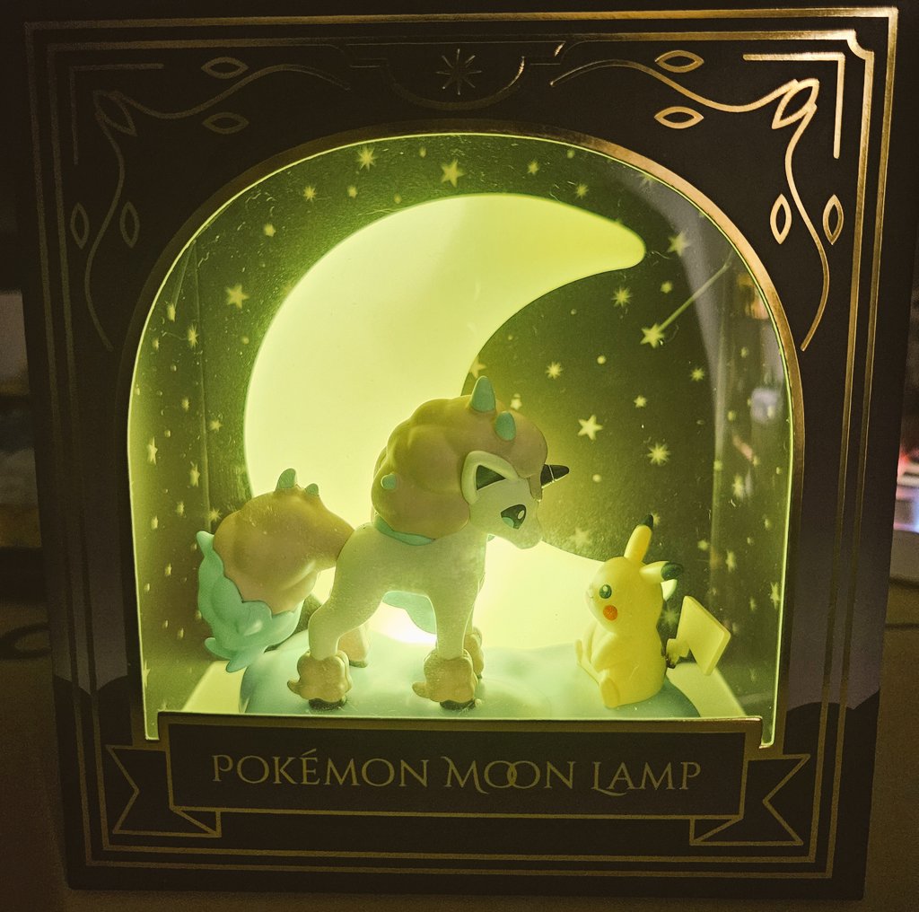 롯데 시네마 
가라르 포니타 피카츄 무드등
너무 예쁘다 🥰

패키지 자체에 넣어서 보관하는게 제일 아름다워 🥺