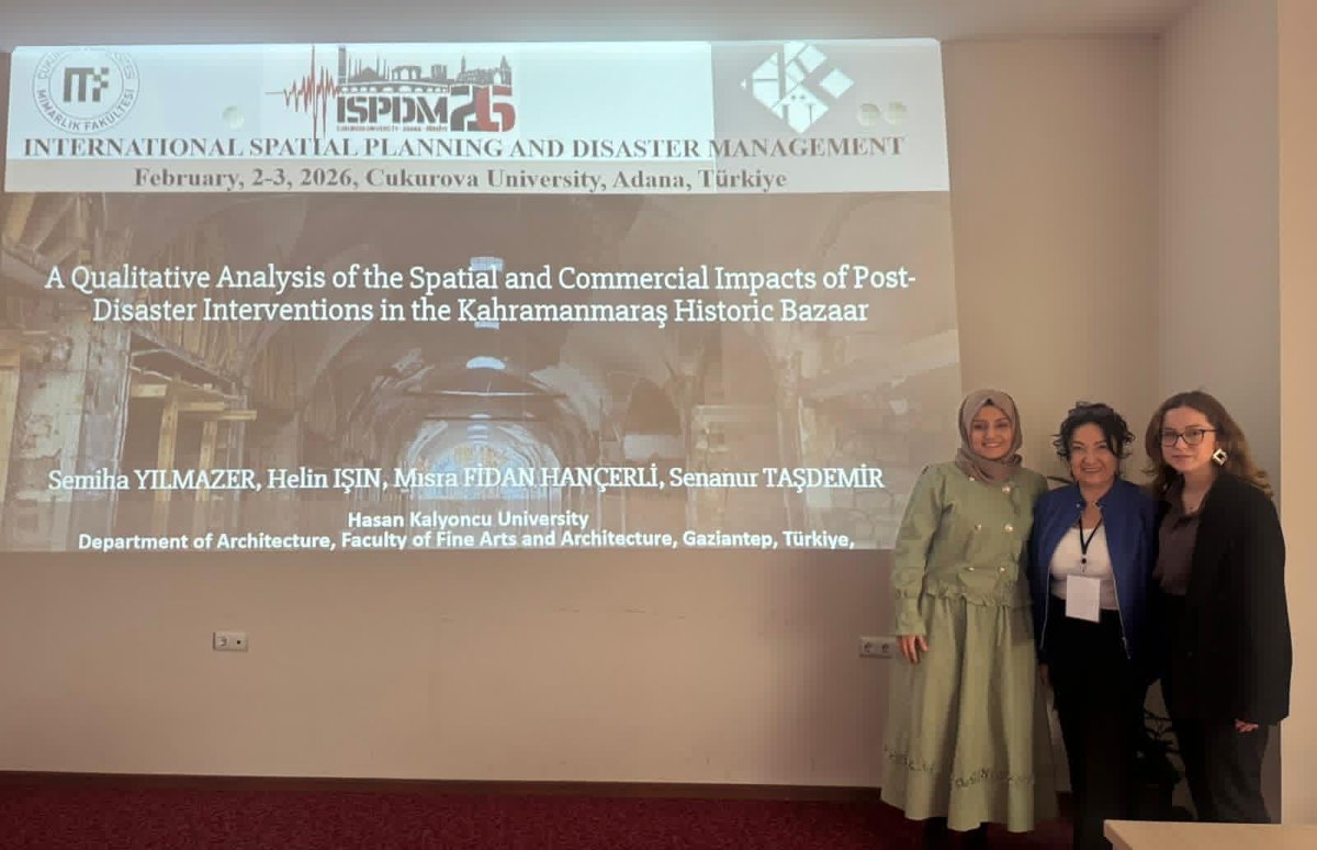 Fakültemiz öğretim üyesi Prof. Dr. Semiha Yılmazer ve lisansüstü öğrencilerimiz, 2–3 Şubat tarihlerinde Çukurova Üniversitesi Mimarlık Fakültesi tarafından düzenlenen Uluslararası Mekânsal Planlama ve Afet Yönetimi Kongresi’ne katılım sağlamışlardır.