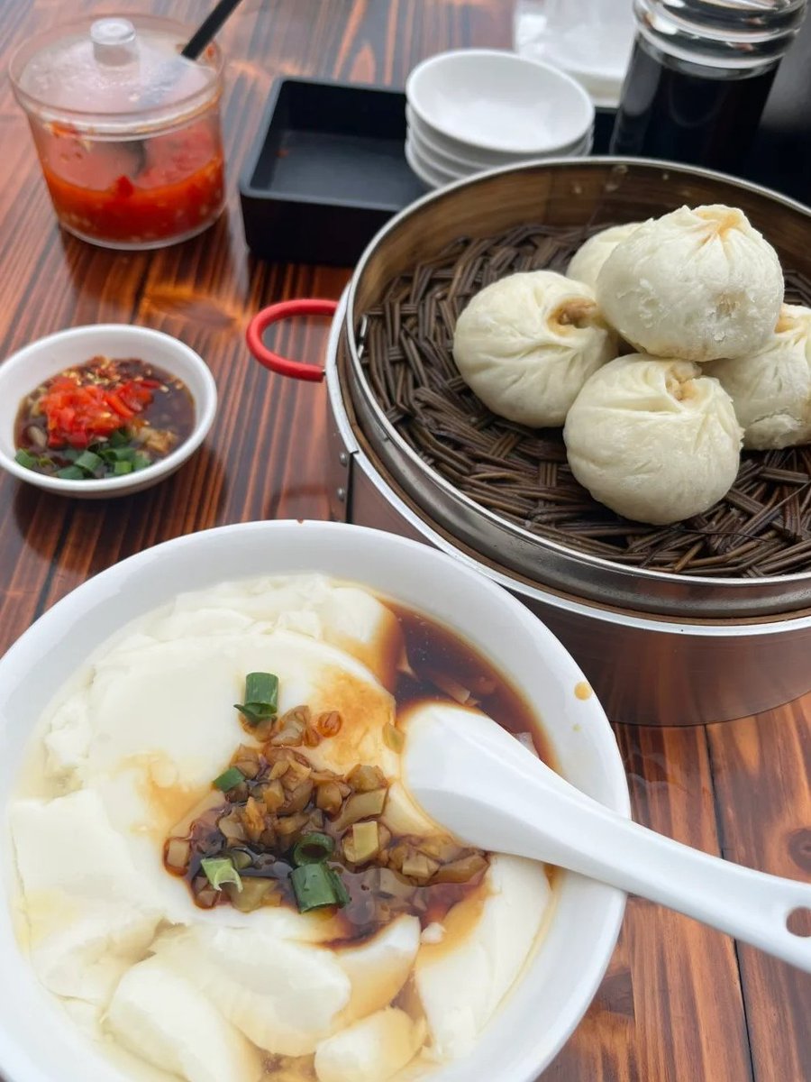 QRyanJr's tweet image. 自分が忙しいと思っているなら、私の一日がどれだけ詰まっているか分かるだろう