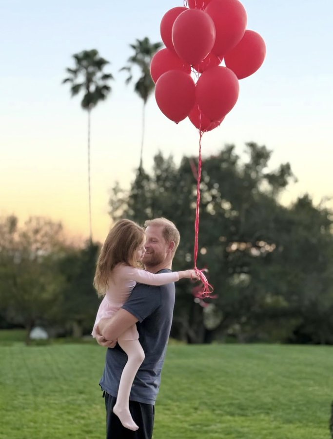 Oh Meghan! Harry, a girl dad through and through! Beautiful Princess Lilibet Diana 😍