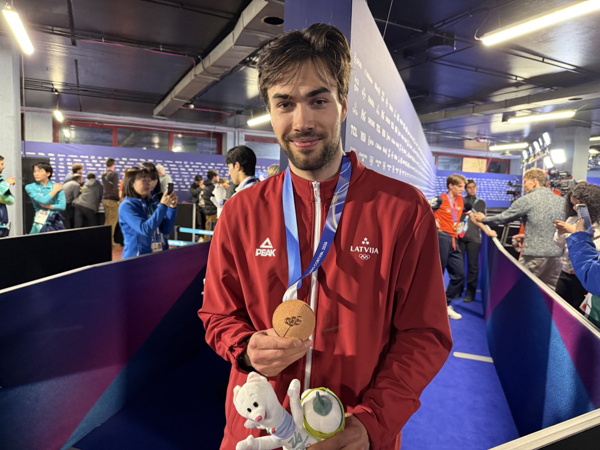 Roberta Krūzberga medaļa ir arī stāsts par cīņu līdz galam ar sakostiem zobiem - kad likās, ka viss zaudēts un trauma liegs startēt, mediķi viņu dabūja uz starta līnijas. Bronza izcīnīta ar ieplīsušu ceļgala mediālo sānu saiti ⁦<a href="/LRZinas/">Latvijas Radio Ziņas</a>⁩