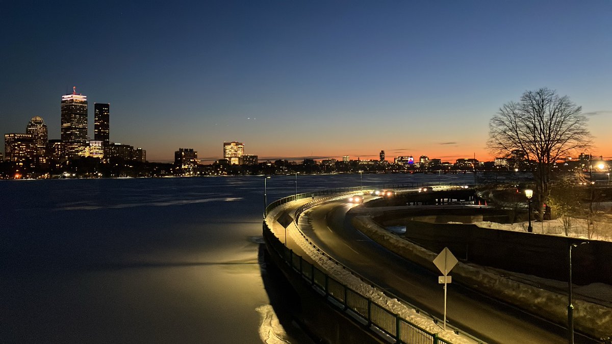 cancer_curious's tweet photo. Loving Boston (yes, the snow as well). If you are around and work on similar things, or just passionate about science and would like to grab coffee and chat, DM me.
#postdoclife https://t.co/aEeIX43x0z