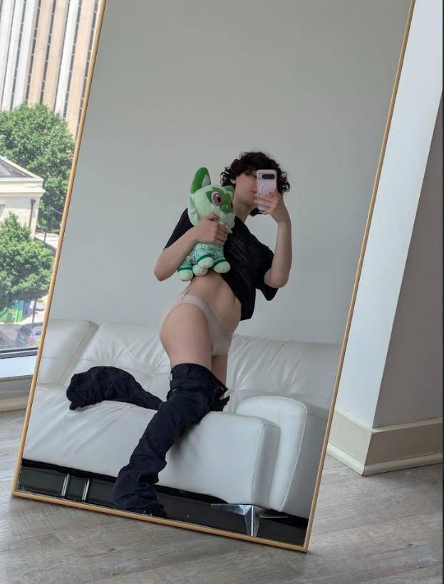 khloë tweet media