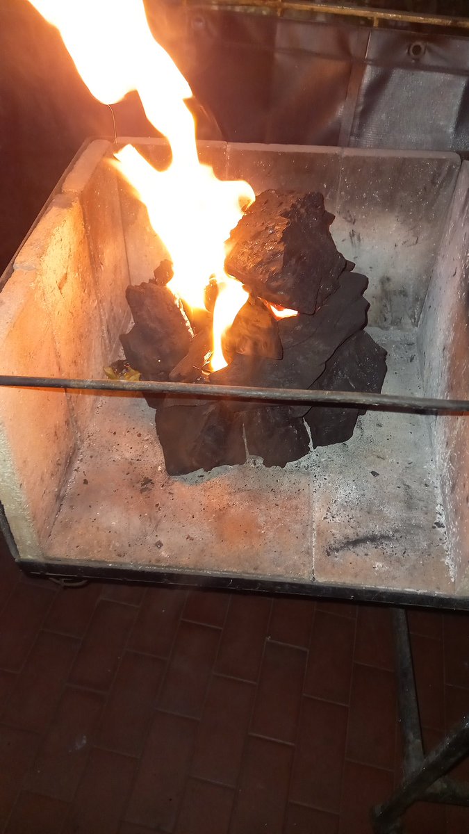 Ganó Racing, es el día de los enamorados, le estoy por hacer asado a mi mujer y no tengo la cara de pelotudo de Enersto. Diría q mi vida está más q bien