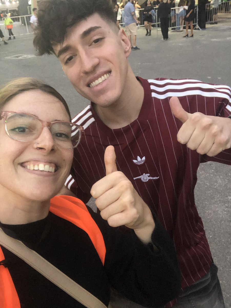 Flower 🖤 tweet media