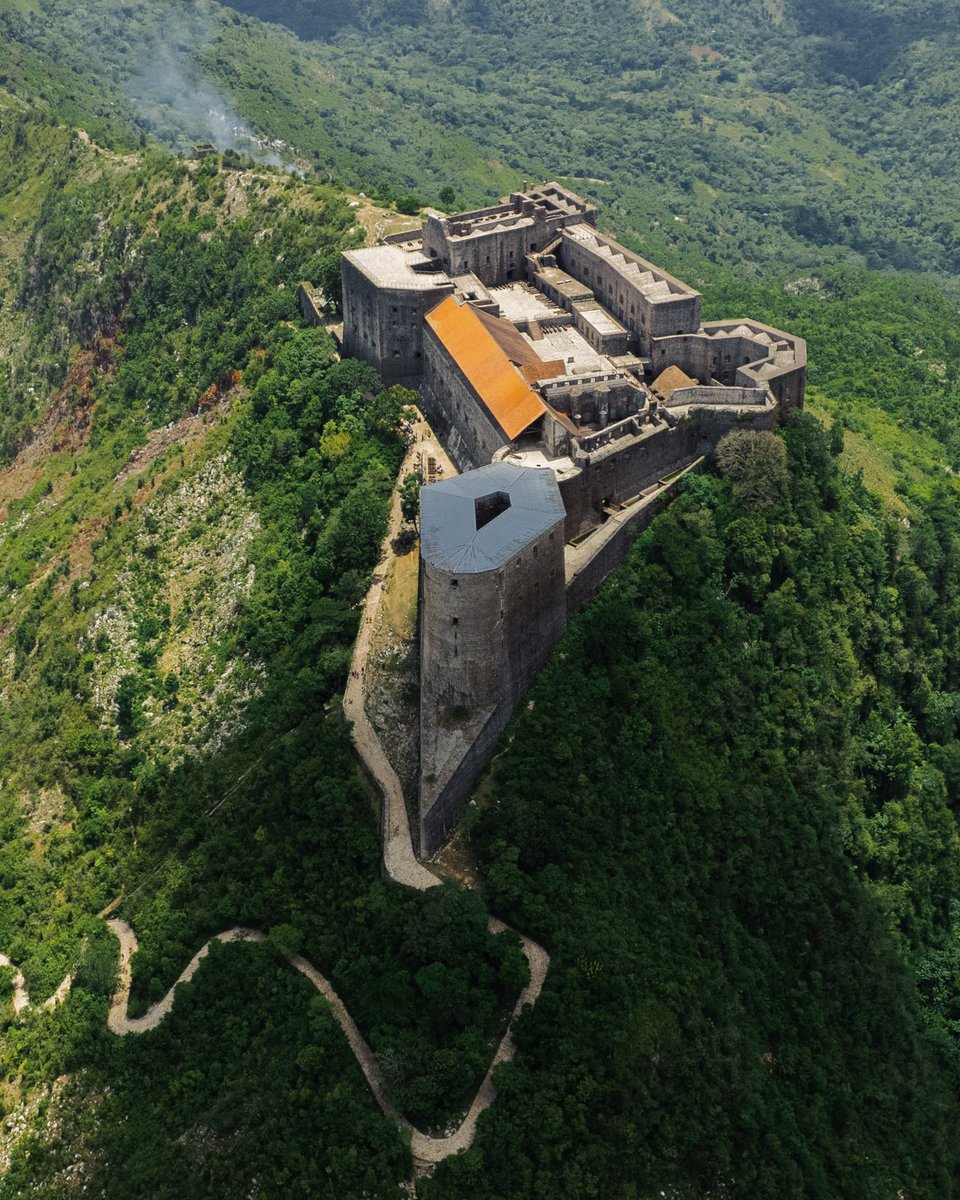 Erique Loubens Alerque ANTOINE tweet media