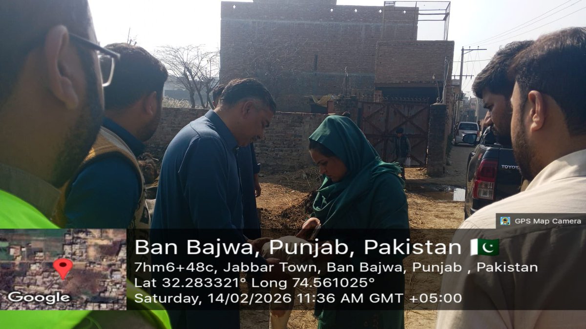acpasrurpk's tweet photo. Checking encroachment in Ban Bajwa to make its Chappar clear https://t.co/8jz3STIDUI