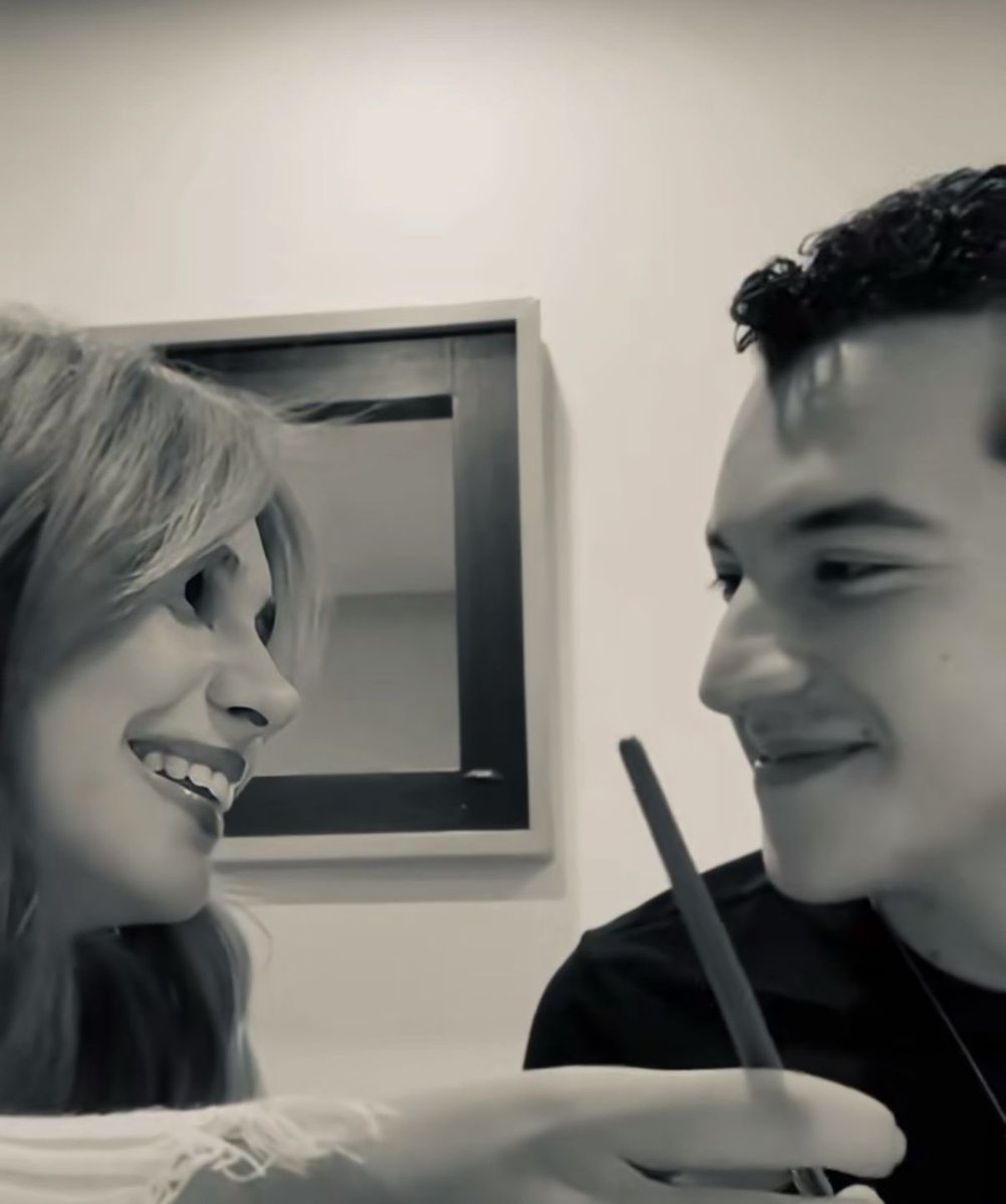 “De un amor que parecía destiempo… a un para siempre que hoy florece a tiempo. Feliz San Valentín a Mar y Mario, prueba viva de que cuando dos corazones están destinados, el amor siempre encuentra su momento.” ❤️‍🩹🌹✨