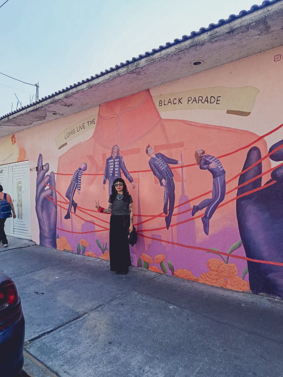 Tkm My Chemical Romance
🖤🥁✨

Rifada la Belinda Salazar qué hizo el mural.