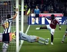 Questi qui si stanno lamentando.
QUESTI QUI.
Siete dei pagliacci.