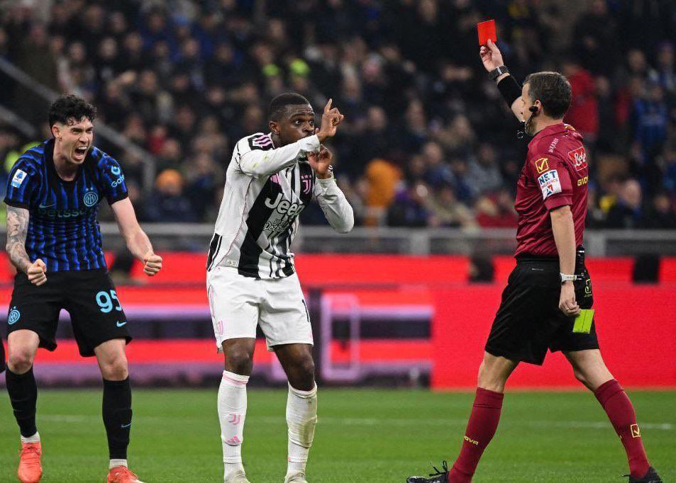 EnjoyInter's tweet photo. 🤭 What a picture, Mona Lisa is nothing after this… https://t.co/lqP4XSQCE0