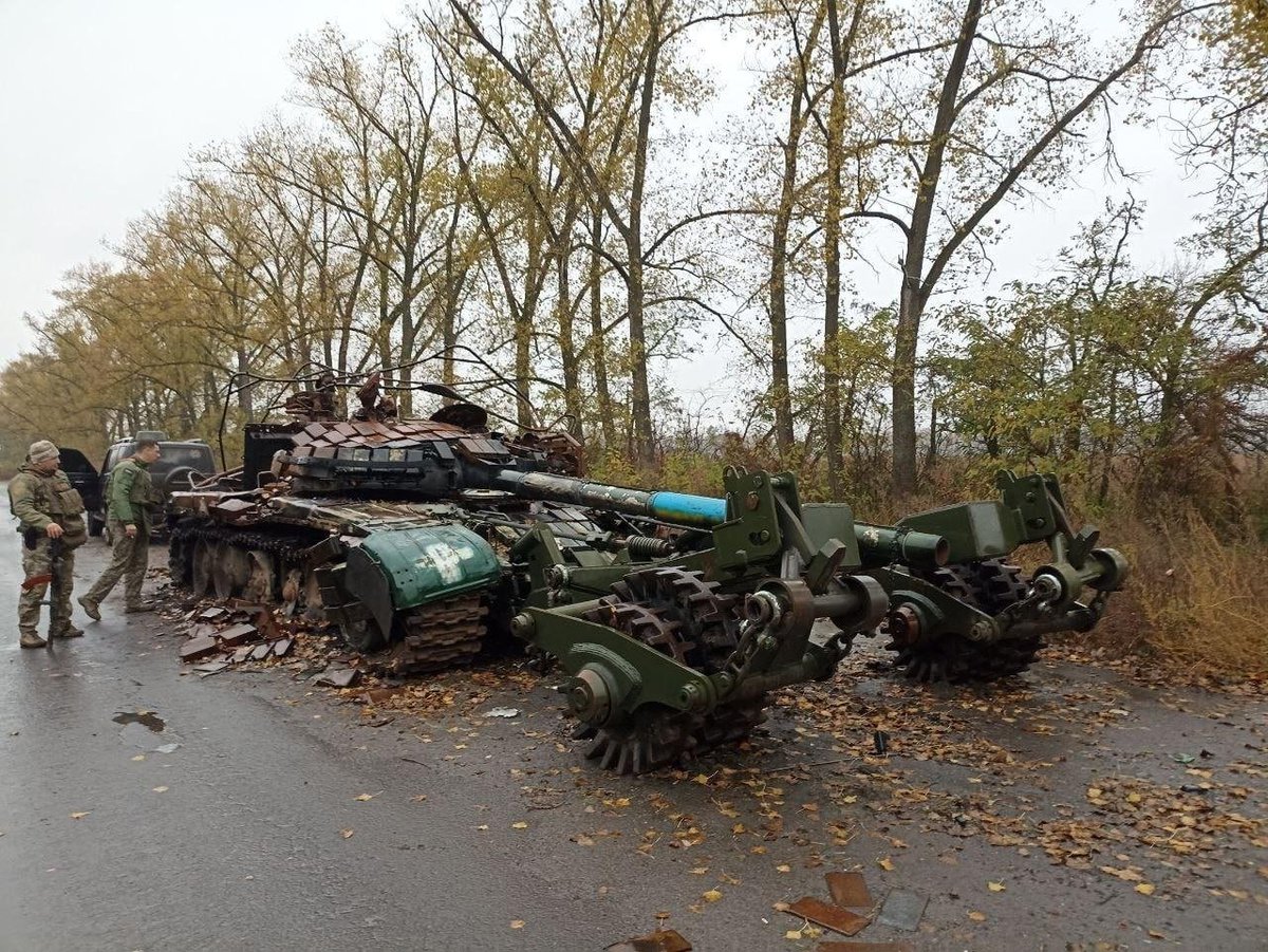 75Sukhoi's tweet image. 🇺🇦Anti mine Tank in SMO !
#UkraineWillWin