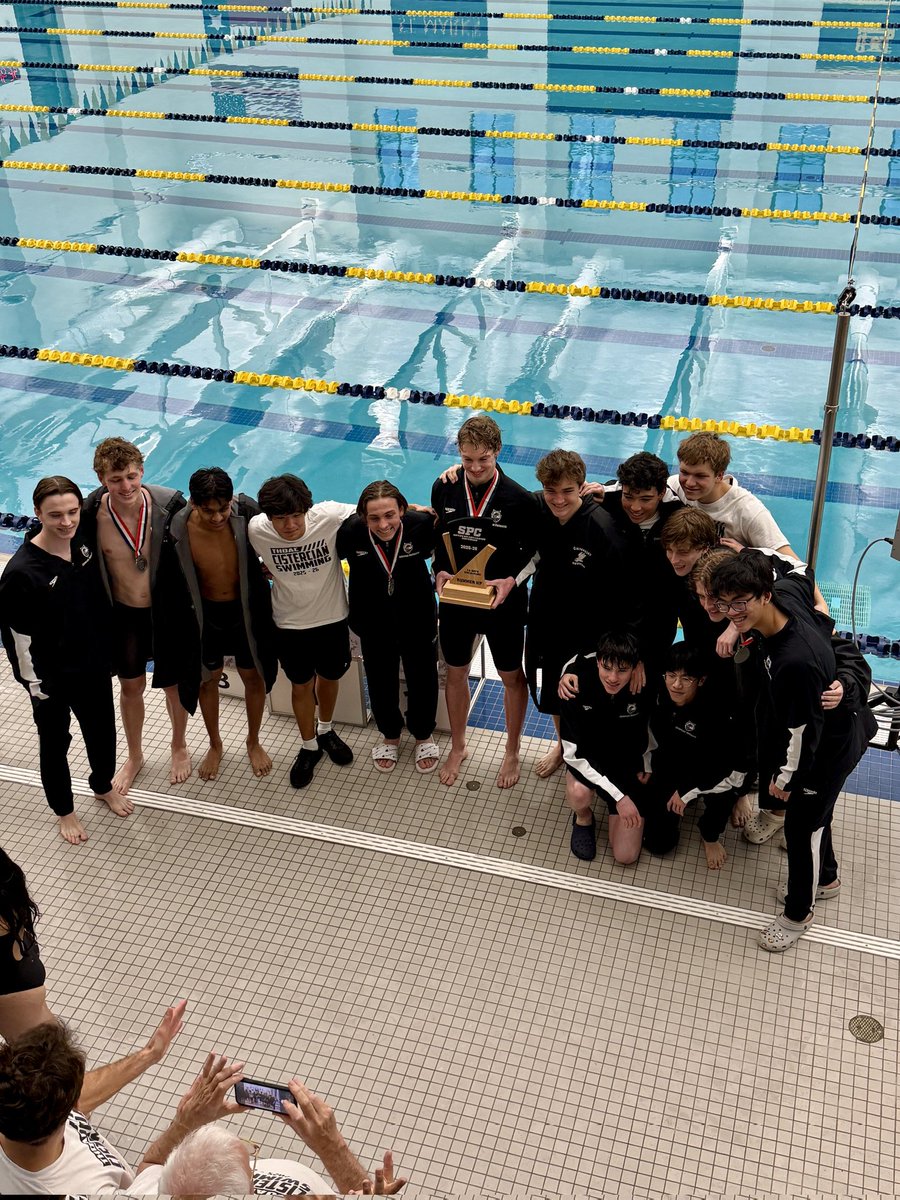 CPSFan3660's tweet photo. CISTERCIAN Winter Sports: Basketball victorious over Awty 73-65.  Swimming 2nd overall in SPC.  Soccer championship game delayed until Tuesday 6pm vs FWCD. GO HAWKS!! https://t.co/Z1190Ei4wl