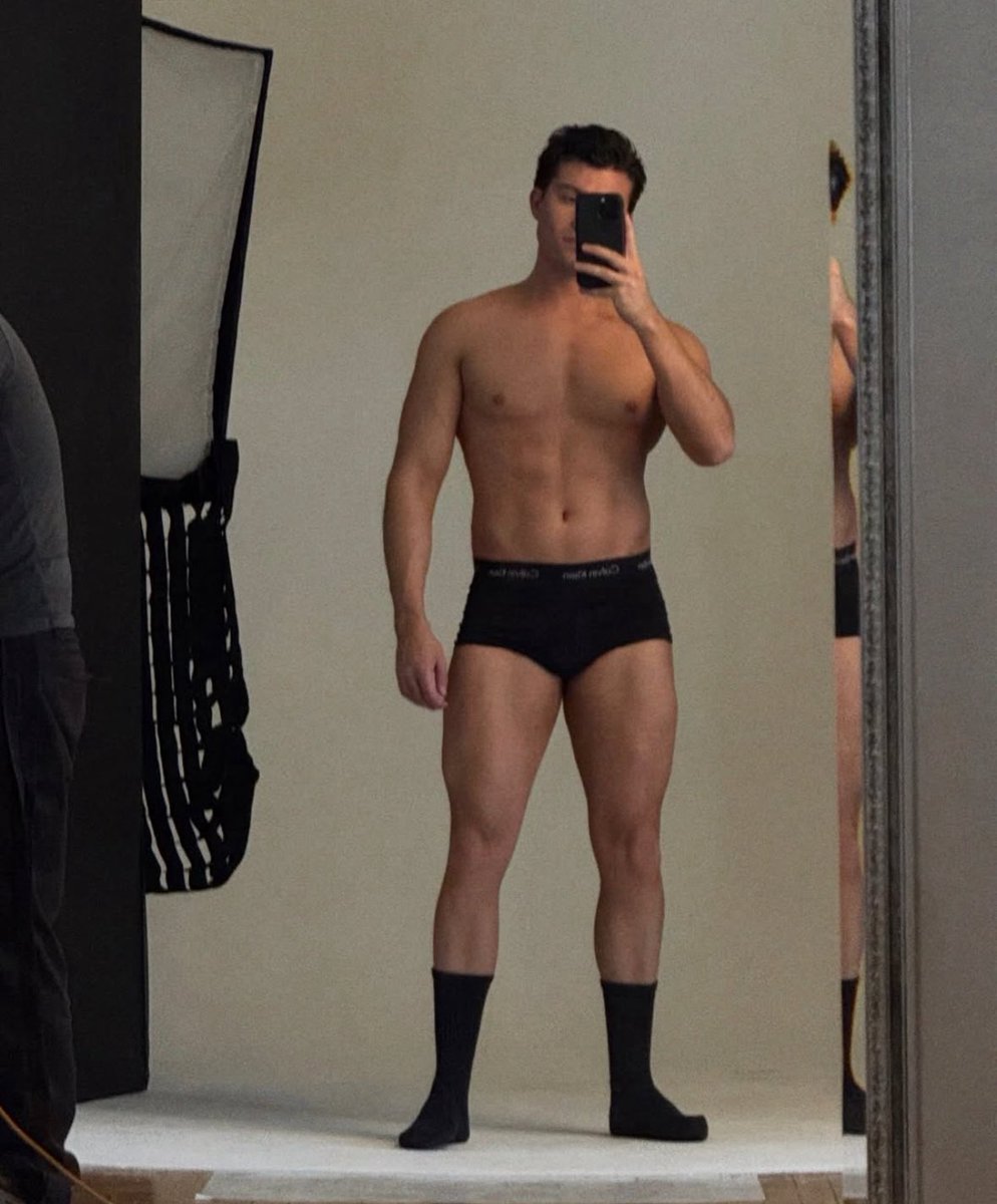 𝙃𝙊𝙈𝙀𝙒𝙍𝙀𝘾𝙆𝙀𝙍. tweet media