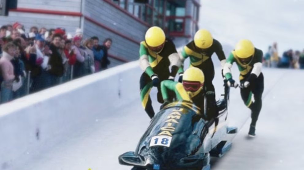 RMOlivan tweet media