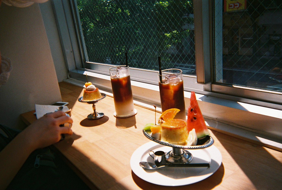 entrustthewaves's tweet image. フィルムカメラを買わない理由を探し続けて、それでも残ったのはやっぱりフィルムで撮りたい気持ち。