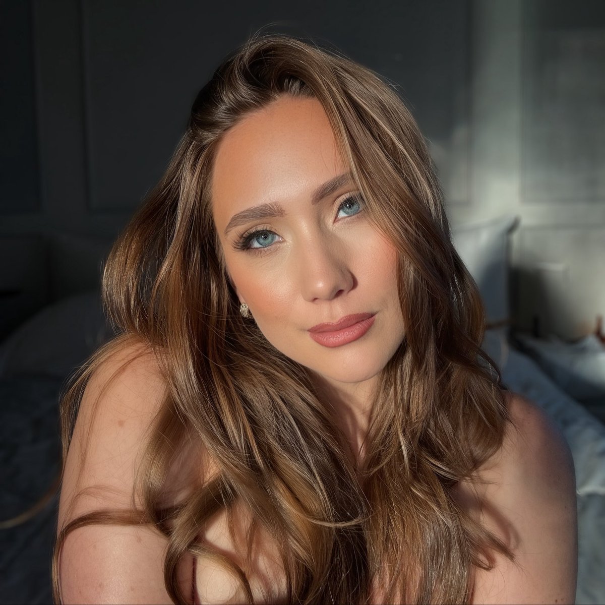 When the lighting hits your bedroom perfectly ✨