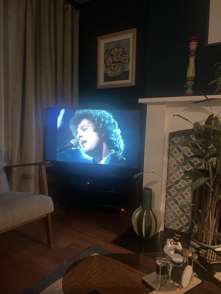 Anne-Marie M tweet media