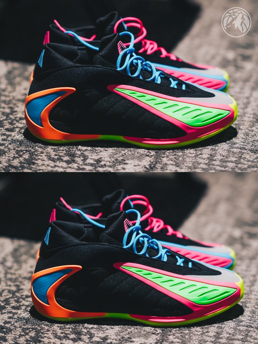 another pair of AE 2’s. 👀