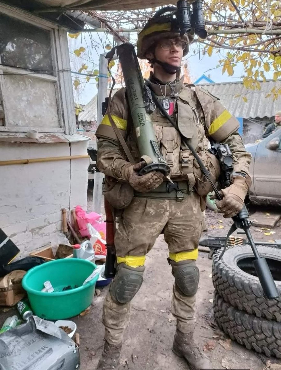 OlenaRohoza's tweet photo. On February 16, 2023, in battle near Svatove in eastern Ukraine, Frenchman Andréas Gallozzi was killed.
His mother, Edith, will be on the Maidan in Kyiv today, while at the same time Rémi Fritsch and others will gather at the cemetery in France where Andréas rests, to honor the memory of the Hero.
Andréas Gallozzi was 22 years old, from the Yonne department in the Burgundy region. He had always wanted to be a soldier and joined the 17th Engineer Parachute Regiment in September 2020.
Andréas left France to defend Democracy, Ukraine, Ukrainians, and Europe. During his training in the International Legion, where he received the nickname “Frenchie,” many noted that he was determined and carried out his duty with dedication.
In phone conversations with his mother Edith, he would repeat: “Mom, I’m fine where I am now; I know why I came; I understand what I’m getting into.” Once, from the front line, he told her: “Mom, this is 14–18 (the years of World War I) in the 21st century.”
His great-uncle, whose story Andréas knew well, fell in a trench in 1918, and his last words were: “Everything is fine.”
Among Andréas’s personal belongings returned by his comrades from the International Legion, his mother found a note instructing the family where to find his final words on his phone.
In a note titled “already too late,” he wrote:
“War is a curse of humanity, because war never dies. There will always be just causes worth fighting for and, if necessary, dying for — fighting against madmen who want to destroy everything around them for the sake of their own ego… nothing but trivialities.”
Then he wrote what he called his “Last words.”
Stating that the following text was inspired by letters from French soldiers of the First World War, Andréas voluntarily chose a passage that may have touched him most deeply and adapted it, adding his own words.
Last words:
“My dearest Mom, beloved family, my faithful friends. For me, the war is over, and I regret nothing. I have seen enough heroism and horror.
I pray that your fate will be more merciful. Our life is short. I thank Heaven for all the joys, all the happiness, and the trials that destiny prepared for me.
My life was wonderful and almost complete.
These few phrases will be my last. I have spent my final hours looking through all the photos with you — my precious memories.
Only a miracle could save me. I knew this mission could be too dangerous, but I am a stubborn man; I did not want to leave my friends to go alone into the center of this hell.
War drives people mad. I fulfilled my duty, upheld the honor of France, Ukraine, and Europe. I feel no remorse about going to Ukraine; I found the meaning of my life and my convictions. The only thing I regret, perhaps, is that I did not have time to love someone with all my heart.
I hope you will find the strength to forgive me, and that God might reunite us in heaven or elsewhere, after separating us on this earth.
Never forget the soldiers who died for a just cause.
I will never forget you. I love you.”
These last words were written on February 1, 2023. Andréas was killed in battle on February 16, 2023.
In the arms of a Japanese comrade, Andréas spoke his final words: “Everything is fine.”
Repose en paix, Andréas. 🙏 🇫🇷 🇺🇦
Merci Olivier Jouet
Photo from the page of his mother, Edith Gallozzi
