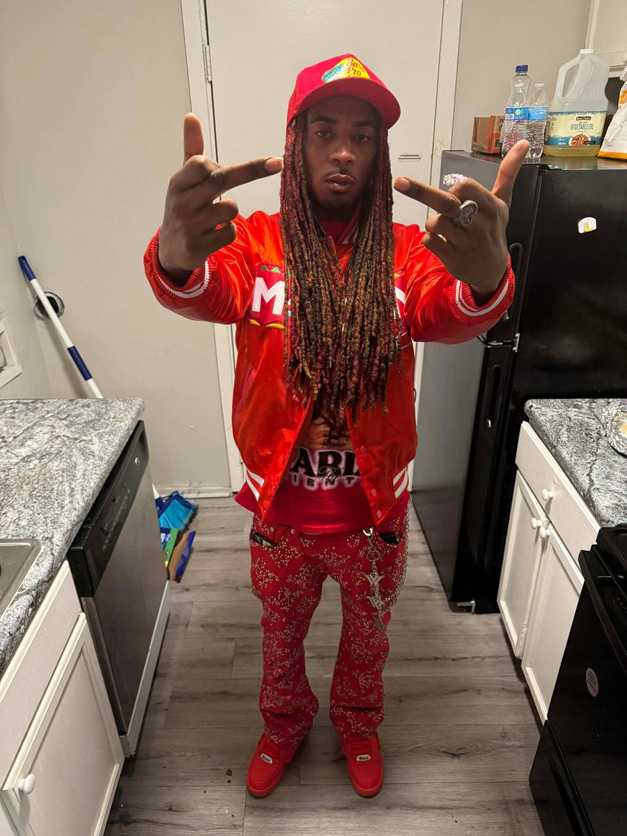 TayPrynce's tweet photo. 🅿️'s do what they want, Squares do what they can &amp; hoes do what they told If she ain't got no instruction 🏌🏾‍♂️She headed for self-destruction 💛 #HappyPdayToMe ⭐️ https://t.co/kxxaqhvEyu