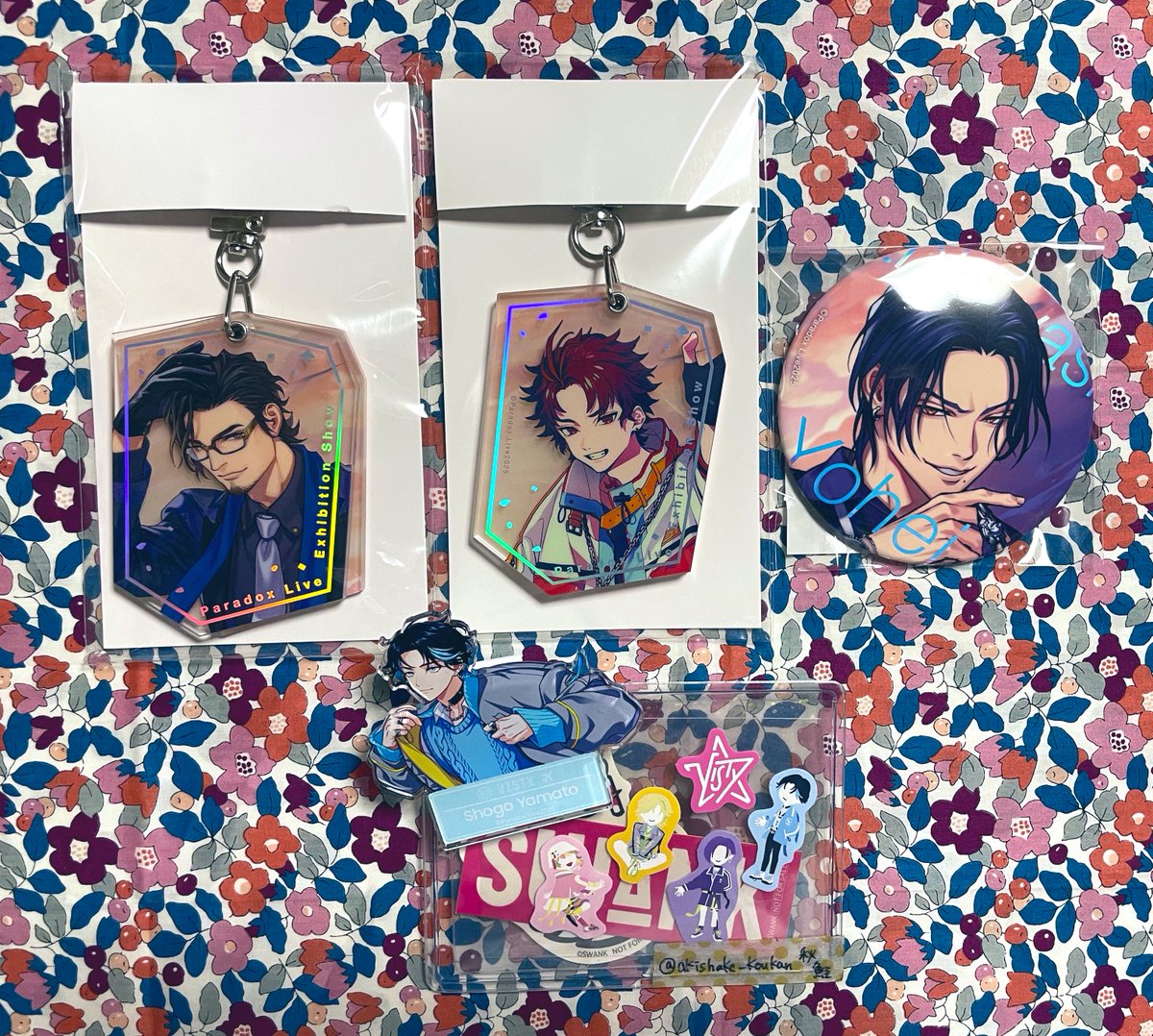 秋鮭(ツイフィor固定ツイのご一読をお願いします/返信遅延中⚠️申し訳ありません) tweet media