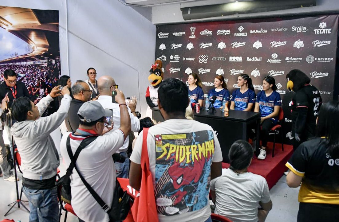 🇲🇽🌟Cuatro jugadoras del Águila estarán en el Juego de Estrellas de la LMS
Alejandro Ávila 🇲🇽
Veracruz, Ver.- Por primera ocasión habrá representación de peloteras del Águila de Veracruz femenil en el Juego de Estrellas de la Liga Mexicana de Softbol (LMS).

Este 17 de febrero en