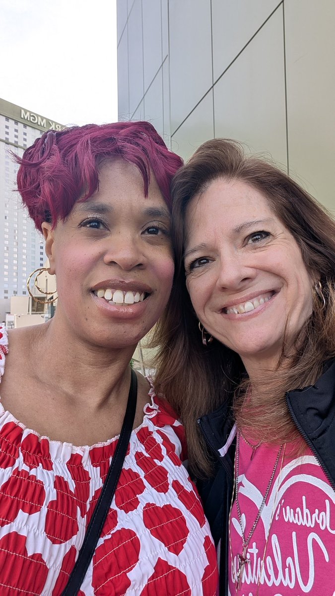 Elizabeth M. Grey tweet media