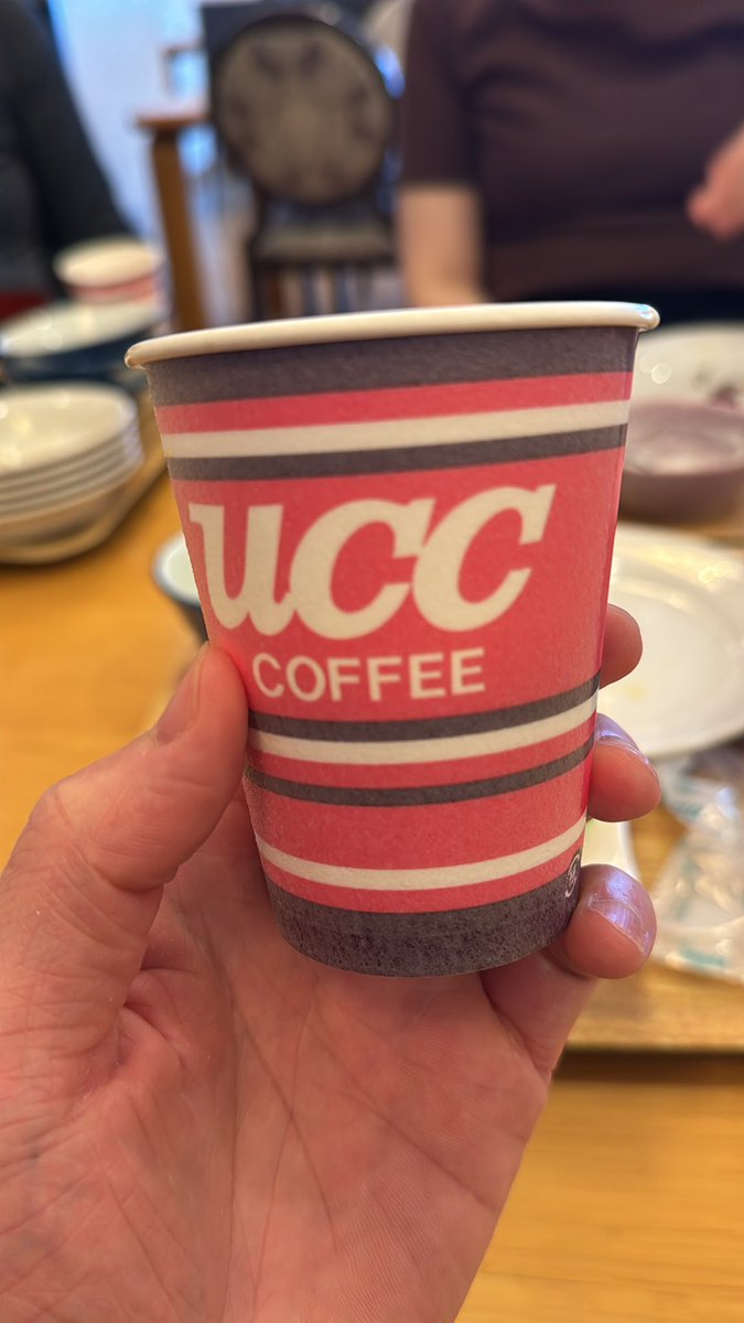 wkentaro_jp's tweet photo. uccって何故こんなにも美味しくないのに何処にでもあるのか不思議だよな

流通の勝利 https://t.co/ZQl6LGwMZZ