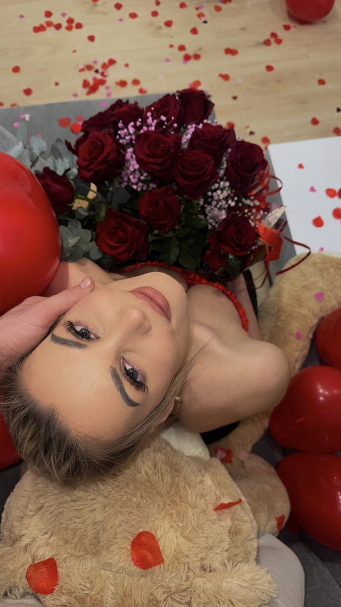 agabobek tweet media