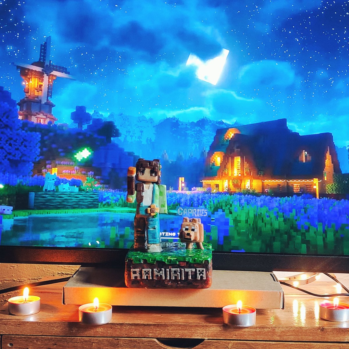 RamiritaT's tweet photo. Mi esposo modeló en 3D mi skin de Minecraft y a mi perrete que cruzó el arcoiris hace 2 años y medio. Lo mandó a hacer en cerámica fría. Ese fue su regalo de San Valentín. Escojan bien, yo ya gané en la vida. ❤️ https://t.co/sfVpfPD8ic