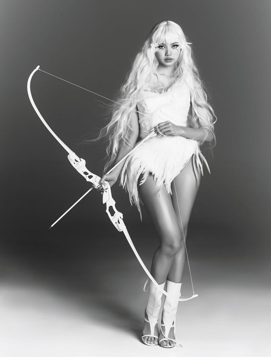 LISA as cupid 💘🪽

[via lalalalisa_m/IG]