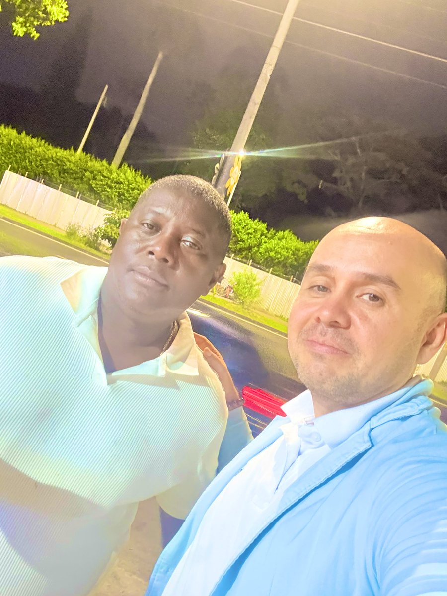 edwmejia's tweet photo. A los amigos que la vida nos va sumando: que sus proyectos prosperen, se consoliden y transformen realidades. https://t.co/erJpNTya5f