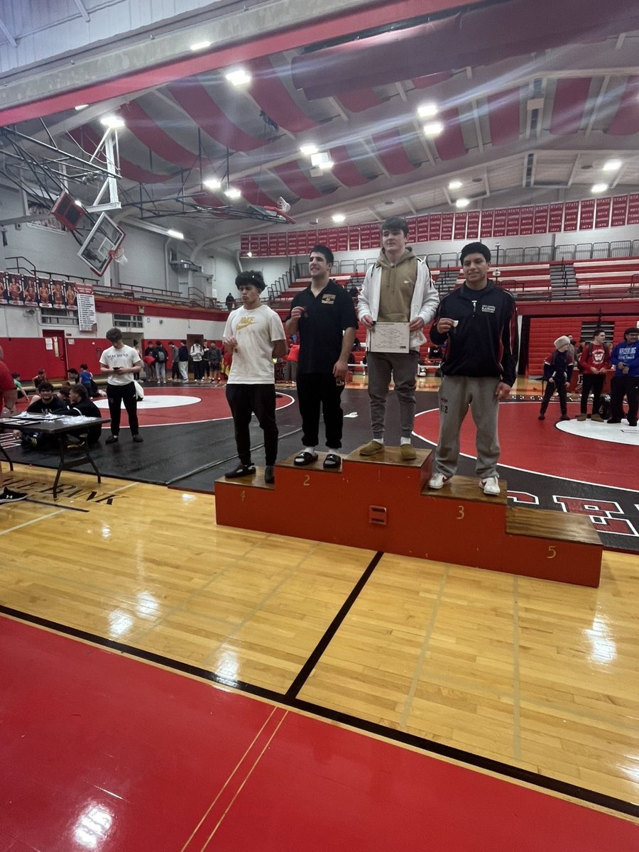 Brother Rice Wrestling tweet media