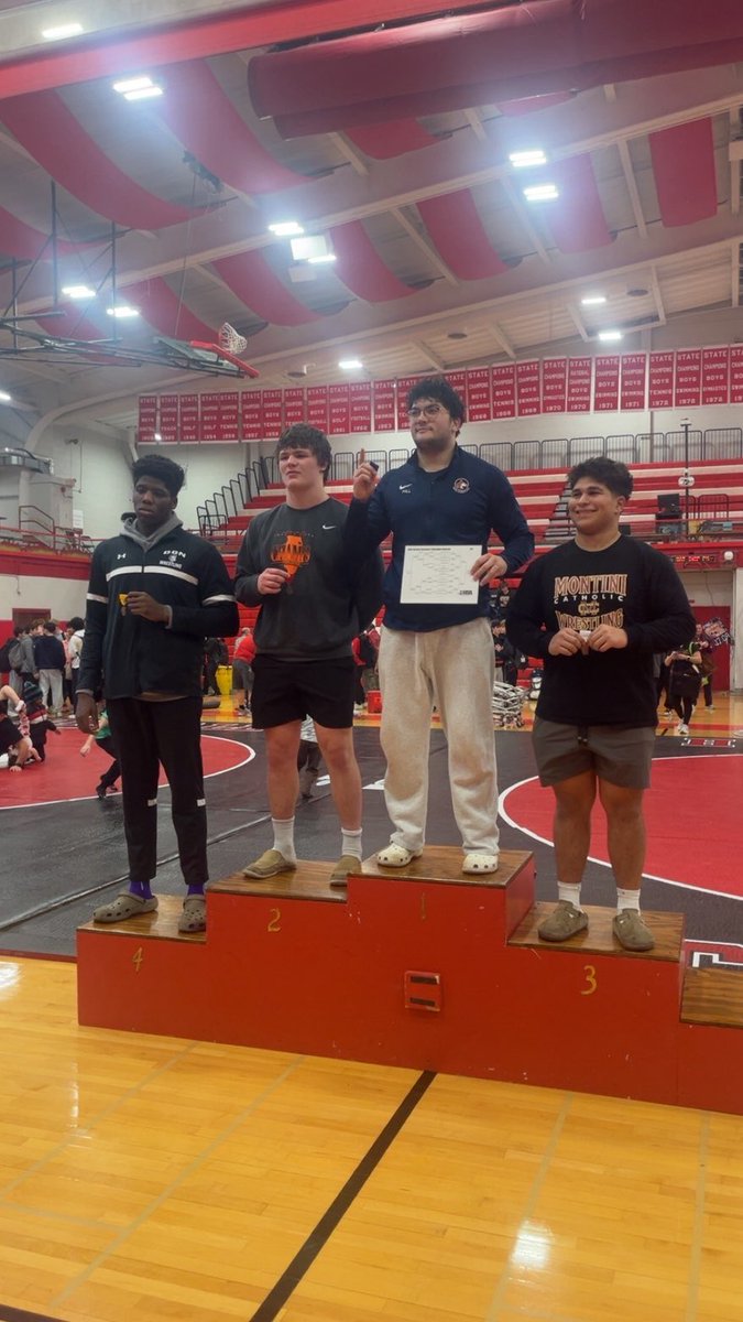 Brother Rice Wrestling tweet media