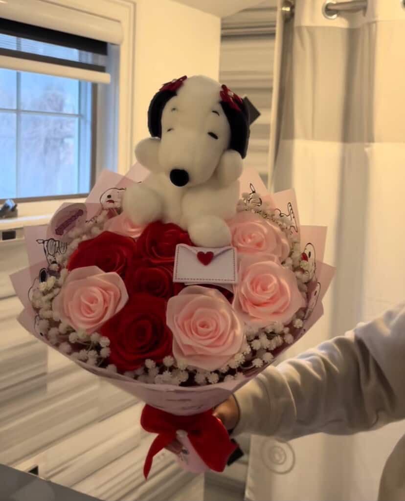 snoopy floral arrangements 💐