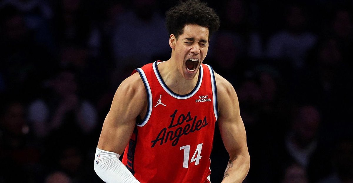 clippa twitta tweet media