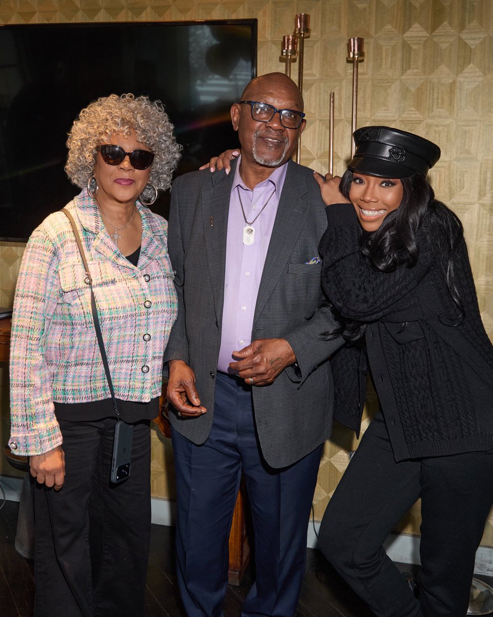 b r a n d y tweet media