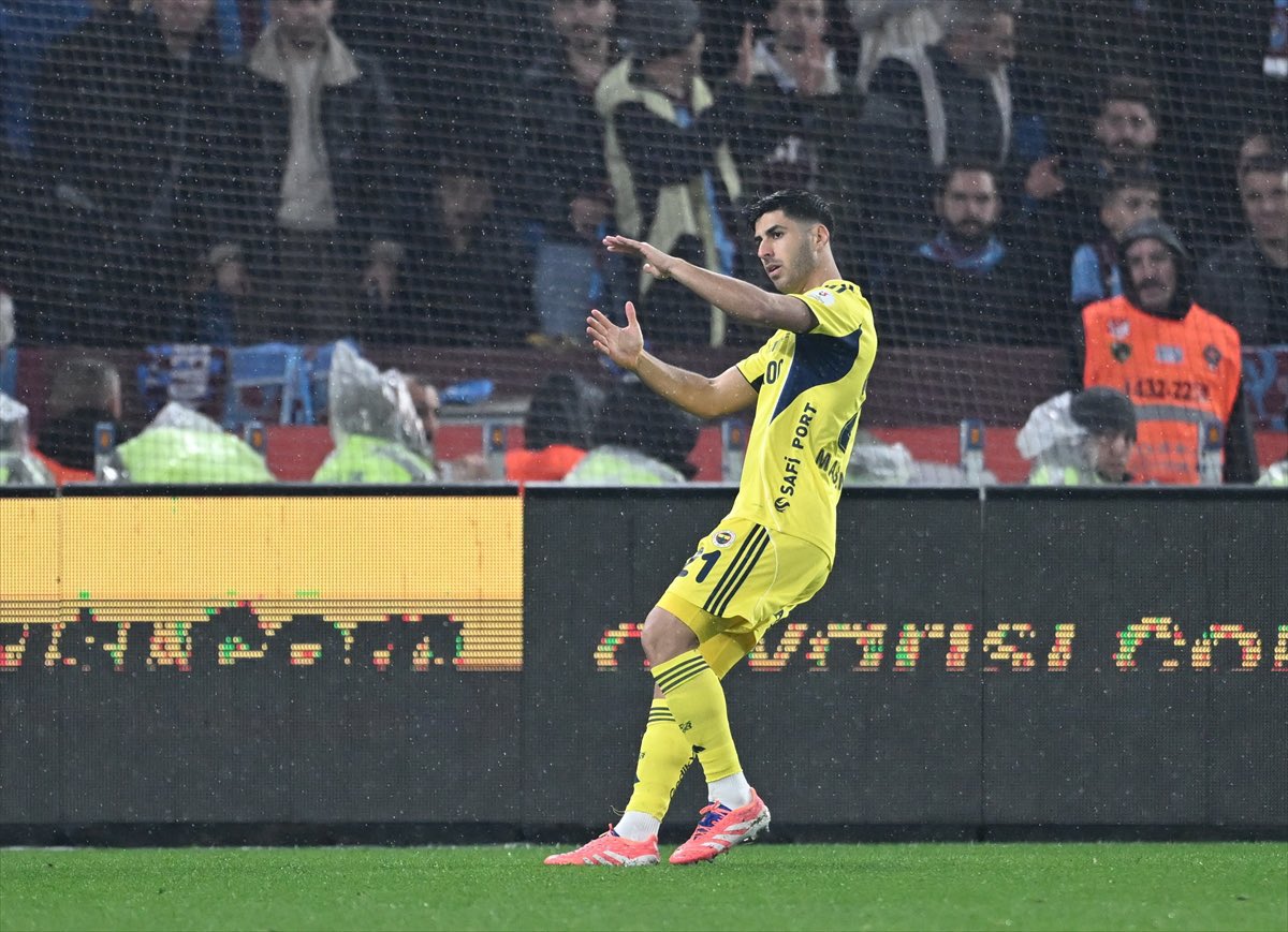 Karıcım mutlusundur umarım bu sana bir yıl yeter öpüyorum seni mutlu yıllarımız olsun sevgilim seni çok seviyorum  <a href="/Trabzonspor/">Trabzonspor</a>