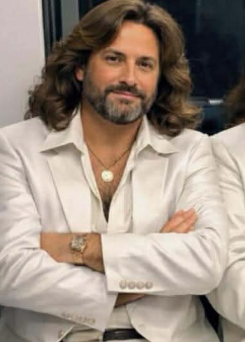 Macy & Bruno tweet media